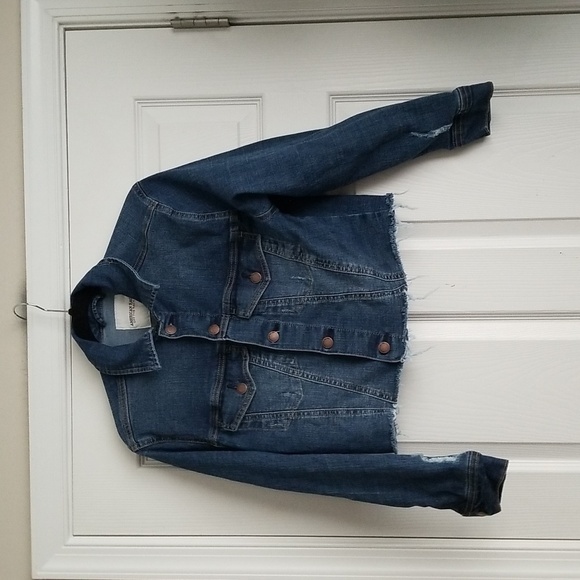 American Rag Off The Rack Distressed Denim Jacket - Picture 1 of 12